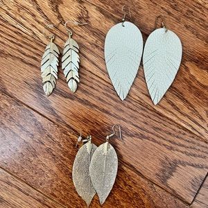 Lot of leaf earrings